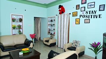 Family Villa, Patio, City View | Interior