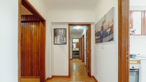 Interior - MATOSINHOS SEA SIDE 2BD by VACATIONY by Interhome (Porto)