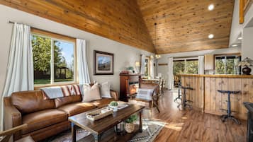 Cabin, Multiple Beds, Patio (Glacier River #2) | Living area