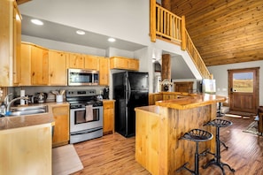 Cabin, Multiple Beds, Patio (Glacier River #2) | Private kitchen - Glacier River Ranch - Middle Fork (Columbia Falls)
