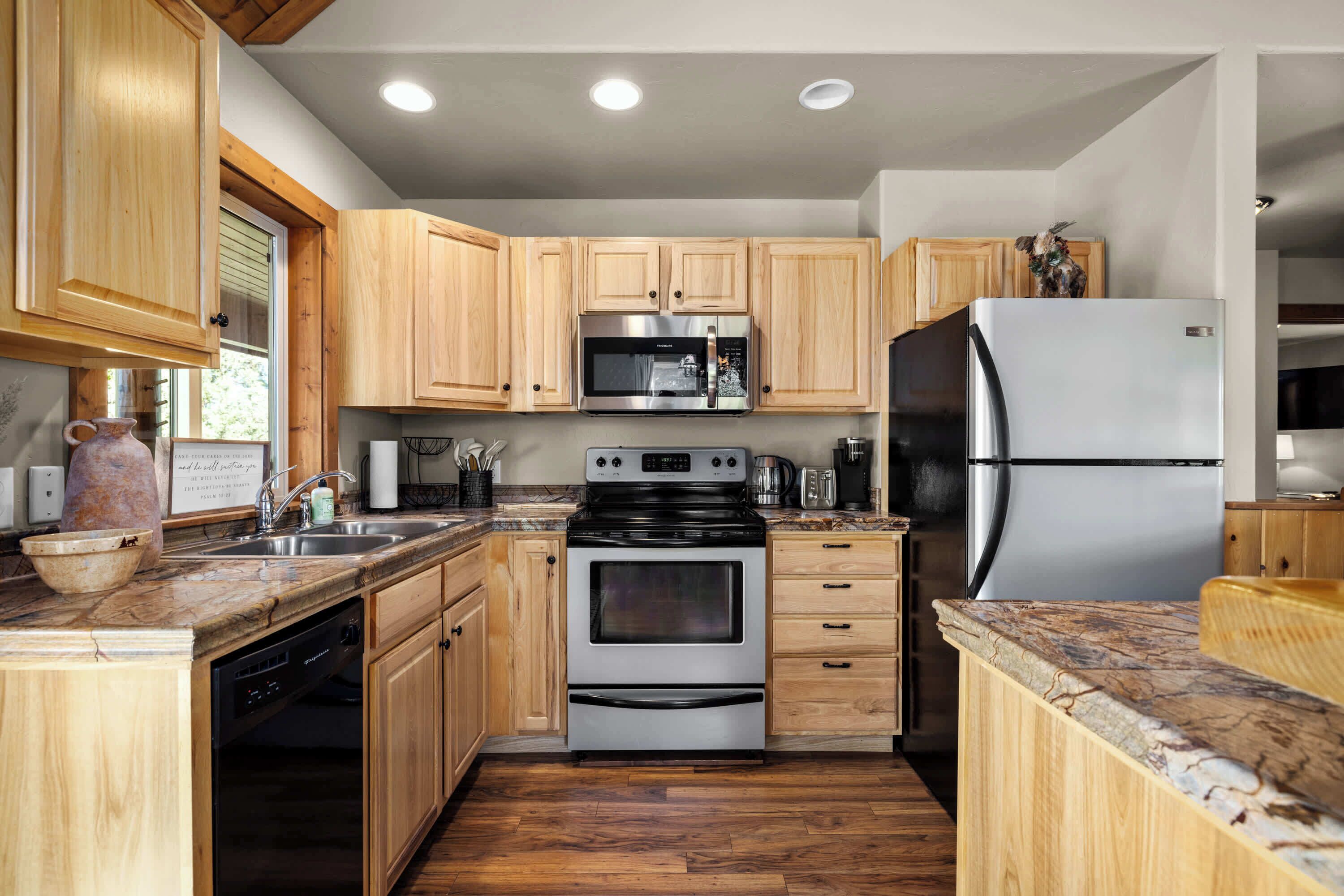 Cabin, Multiple Beds, Patio (Glacier River #1) | Private kitchen