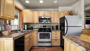 Cabin, Multiple Beds, Patio (Glacier River #1) | Private kitchen