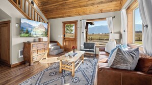 Cabin, nhiều giường, s ân hiên (Glacier River #1) | Khu phòng khách
