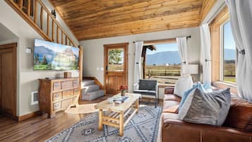 Cabin, Multiple Beds, Patio (Glacier River #1) | Living area
