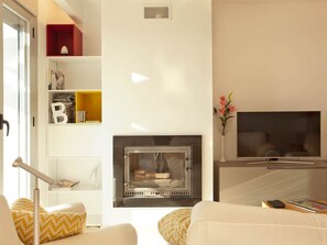TV - Floresta Sur 8-5 by Interhome (Ojen)