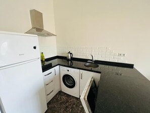 Apartment, 2 Schlafzimmer, barrierefrei, Raucher | Wäschereiservice