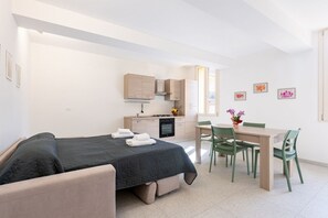 Dining - A bright and welcoming 53 square meters apartment, perfect for four people, located on the first floor of a recently renovated building without an elevator.The property is located in an extremely convenient area of ​​Colorno, just 400 meters from the (Colorno)