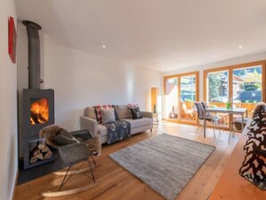 TV - Chalet Stella Alpina by Interhome (Lauterbrunnen)