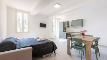 2 camere, ferro/asse da stiro