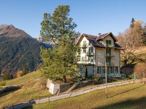 Exterior - Chalet Hunnenfluh Garden Apartment by Interhome (Lauterbrunnen)