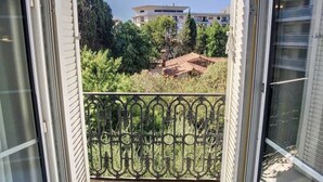 Interior - Quality 1 bedr rue du Canada 5 mins Croisette 208 by Interhome (Cannes)
