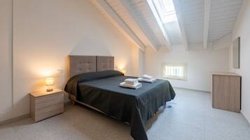 2 camere, ferro/asse da stiro
