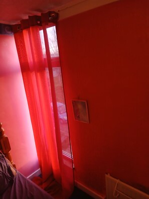 Shared Dormitory, 2 Bedrooms, Smoking | Interior - Room-room in a Family House (Grays)