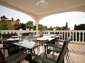 Terrace - Villa Sol y Mar by Interhome (Marbella)