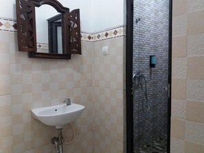 Bathroom - Citiz house (Klungkung)