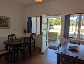 Dining - Historic Seaside Cottage Steps from the Beach – Simple, Peaceful & Full of Charm (Nature's Valley)
