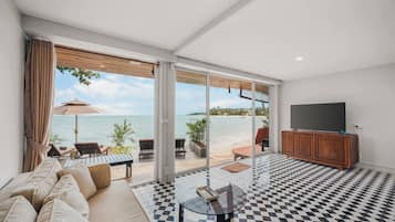 Room, 1 Bedroom | Living room