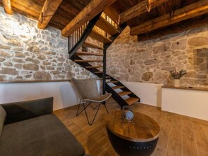 TV - Stone villa Marita with pool by Interhome (Budak)