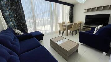 Chalet, 3 habitaciones, vista a la laguna | Área de sala de estar