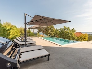Pool - Seaview Villa A`More with heated pool by Interhome (Rovanjska)