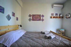 4 bedrooms, WiFi, bed sheets - Seafront Cozy Villa - Corfu Homely Getaway (Kavos)
