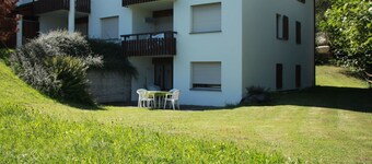 Casa Cappalutta, (Flims Waldhaus). 2.5 Zimmerwohnung mit direktem Gartenzugang by Interhome