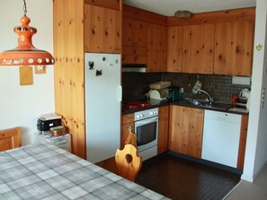 Frigorífic, forn i rentaplats 