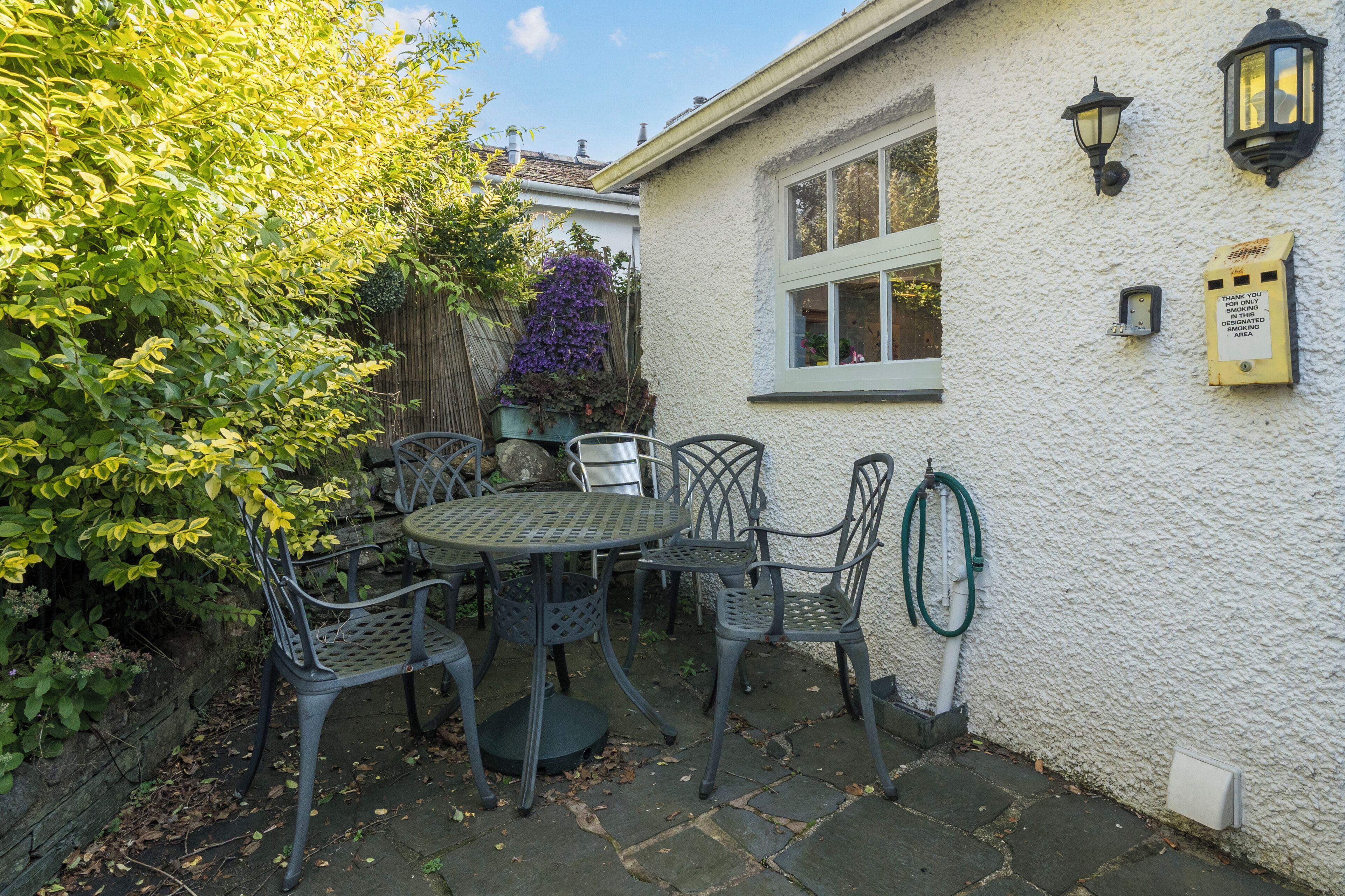 Deluxe Cottage, 2 Bedrooms, Non Smoking, City View | Outdoor dining