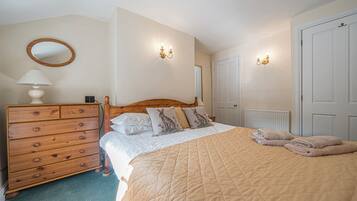 Deluxe Cottage, 2 Bedrooms, Non Smoking, City View | Free WiFi