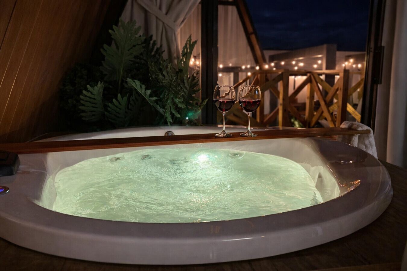Outdoor spa tub