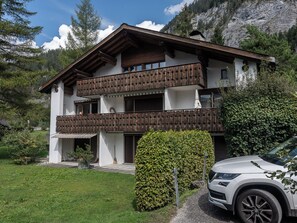 Esterni