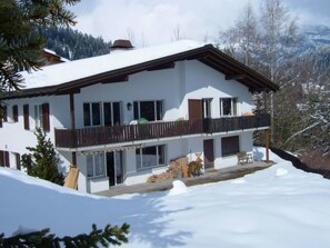 Esterni