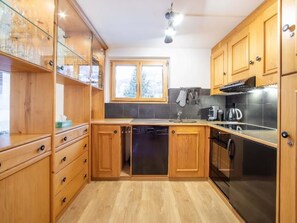 Kitchen / Dining Room - Casa Radiras, (Laax Dorf), by Interhome (Laax)