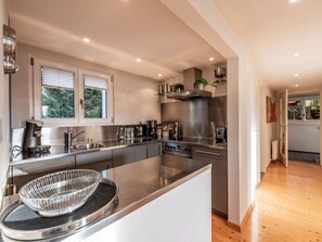 Fridge, microwave, oven, dishwasher - Casa Daida, (Flims Dorf), 31 by Interhome (Flims)