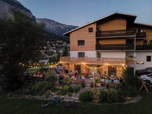 Exterior - Flem Mountain Lodge, (Flims Waldhaus). Moderne neue 4.5 Ferienwohnung by Interhome (Flims)