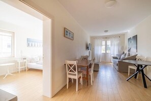 Interior - Comfortable apartment for 4 people with a balcony (Debki)