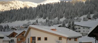 Ner B / Hartl, (Flims Dorf). 2.5 Zimmerwohnung by Interhome
