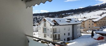 Ner B / Hartl, (Flims Dorf). 2.5 Zimmerwohnung by Interhome