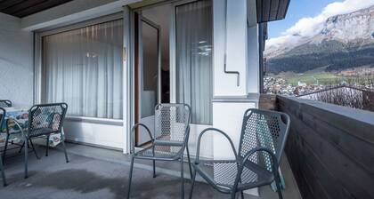 Putzprinz Gujan Ferienwohnung, Haus Surmir B / 16, (Flims Waldhaus). 2.5-Zimmer by Interhome