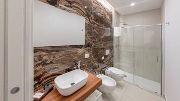 Double Room | Bathroom | Slippers