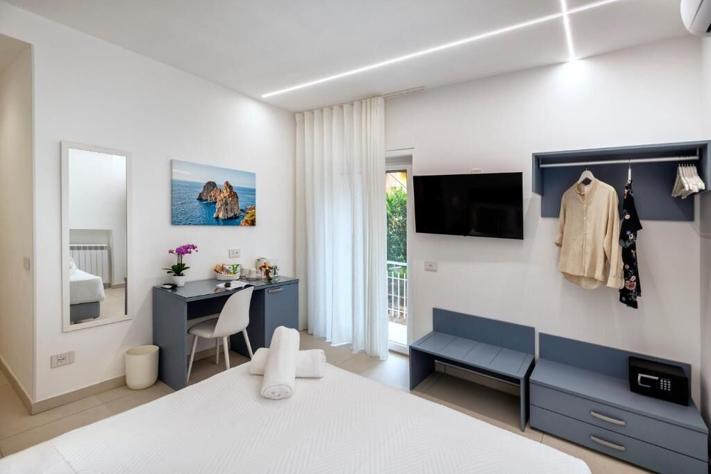 Habitación doble, balcón | Caja fuerte, cortinas opacas, wifi gratis