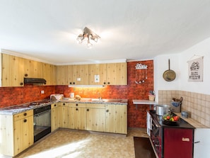 Kühlschrank, Ofen, Kochgeschirr/Geschirr/Besteck