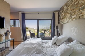 4 Schlafzimmer, Bügeleisen/Bügelbrett, WLAN, Bettwäsche