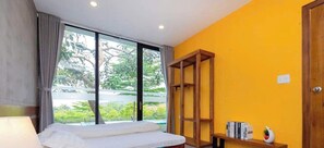 Blackout curtains, free WiFi - Daisy Queen Ba Vì (Tung Thien)