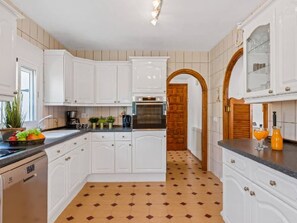 Private kitchen - Villa Chaniris - Plusholidays by Interhome (Calpe/Calp)