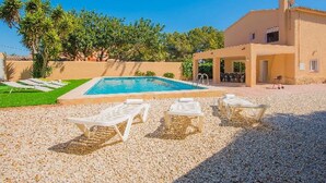 Pool - Villa Bernia - PlusHolidays by Interhome (Moraira)