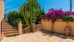 Property grounds - Villa Cruz - PlusHolidays by Interhome (Calpe/Calp)