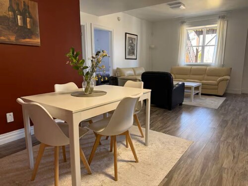 Newly Renovated Bedford Suite