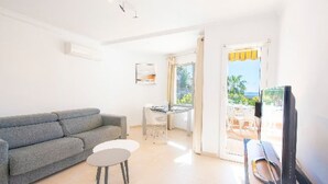 Living area - Apartment Felicidad - PlusHolidays by Interhome (Calpe/Calp)