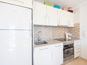Private kitchen - Apartment Felicidad - PlusHolidays by Interhome (Calpe/Calp)